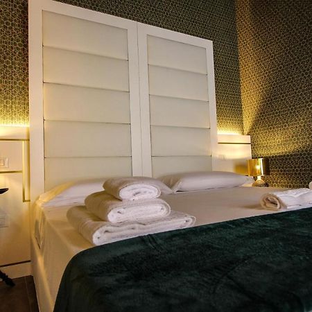 Nel Cuore Dell'Aquila Bnb Exterior photo